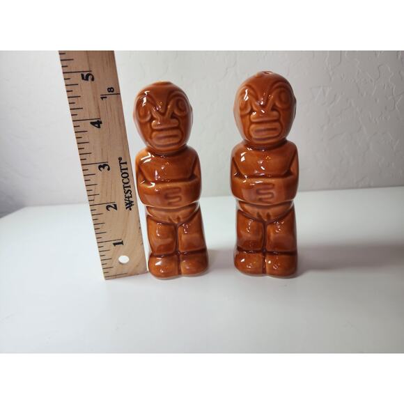 Vintage TRADER VIC Tiki Salt and Pepper Shakers Brown 4.5" Tall - Picture 3 of 8